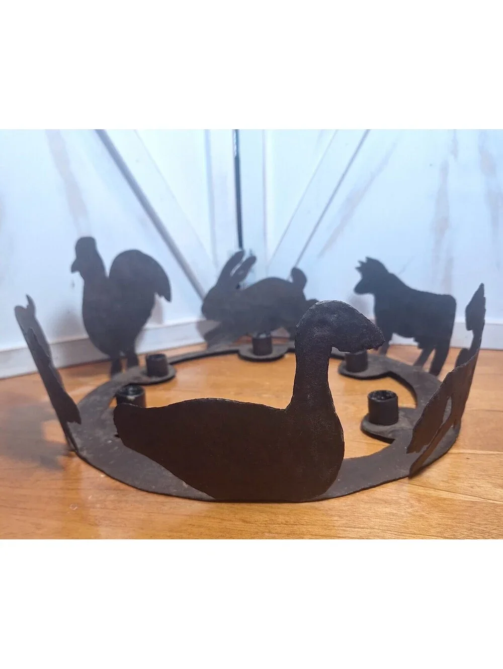Unbranded Metal Candle Ring Farm Animals Round 12.5